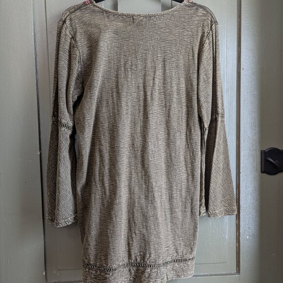 Avani - Top - Picture 2 of 4